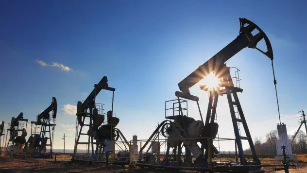 G7 домовилася вивільнити 100 млн барелів нафти для стабілізації цін
