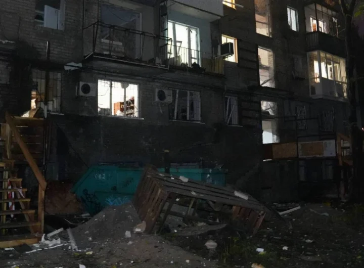 Вибухи в Запоріжжі 17 жовтня: пошкоджені багатоповерхівки, серед постраждалих итина